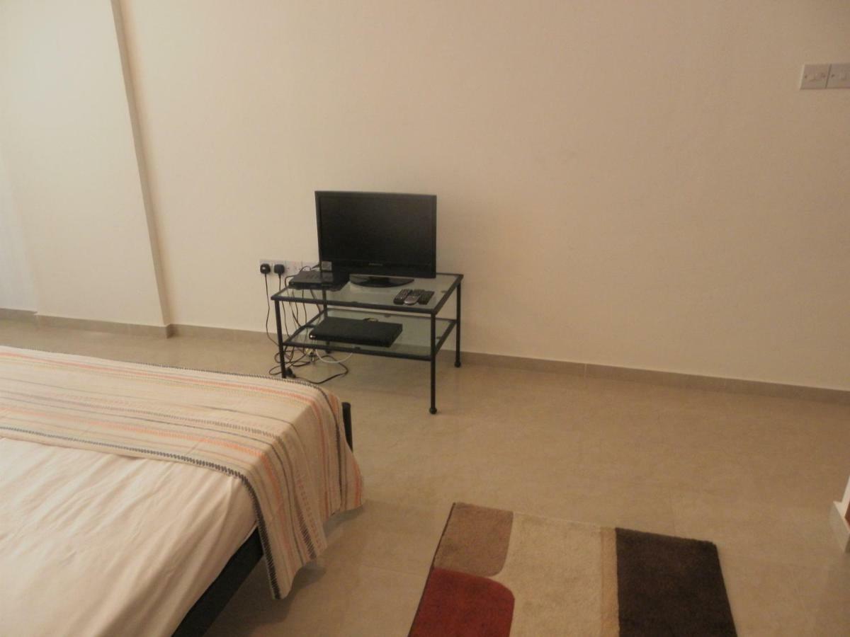 Studio, E104 With Double Bed, Kitchen & Shower Room, Sunny Balcony Peyia Exterior photo