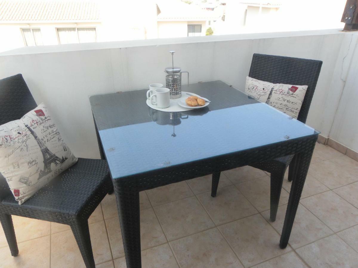 Studio, E104 With Double Bed, Kitchen & Shower Room, Sunny Balcony Peyia Exterior photo